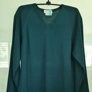 Bloomingdale's Dk. Teal V-Neck Long Sleeve Sweater